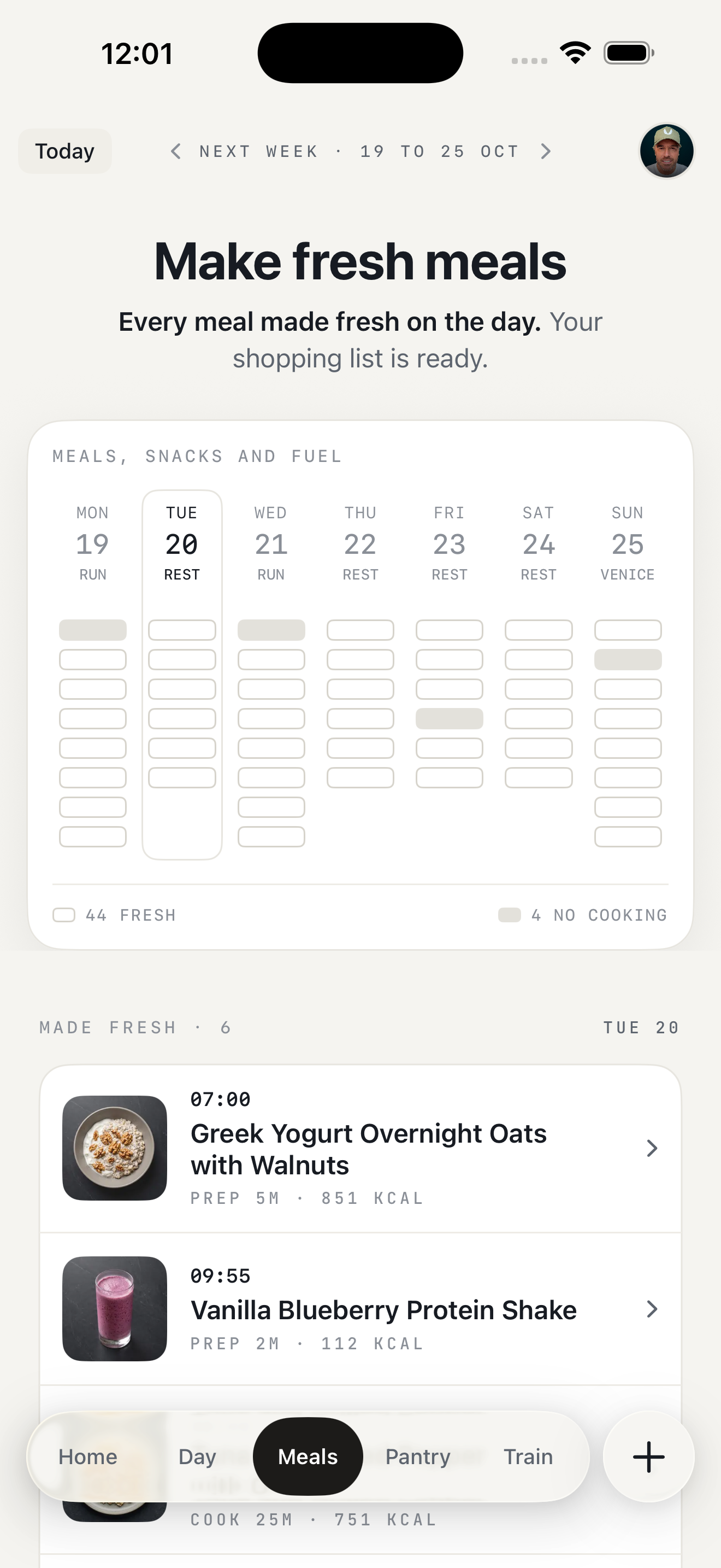 A saved KEXBI week showing meals across seven days and a ready shopping list